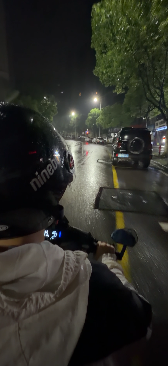 一场雨能冲刷掉所有的烦恼就好了